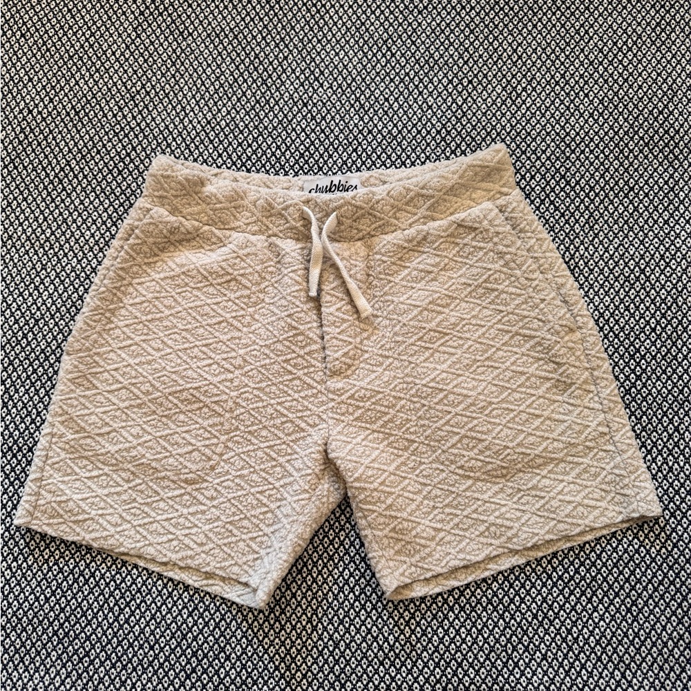 Men’s chubbies, size small cream shorts.